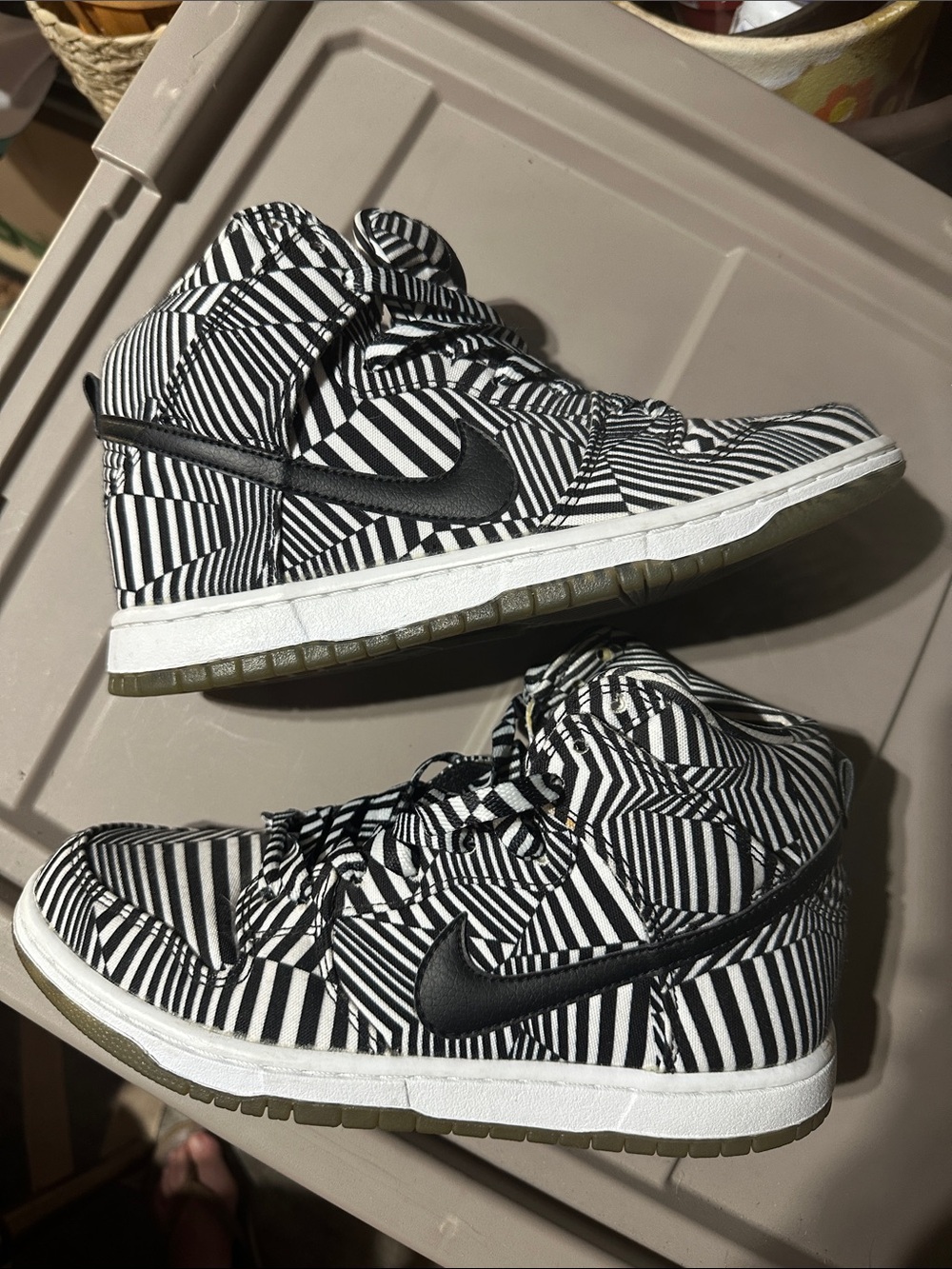Nike Men’s High-Top Sneakers Black and White Optical Stripe